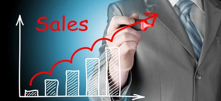 Profesjonalny pracownik umysłowy w formalnym ubraniu, z krawatem, skupiony na zarządzaniu biznesem i grafice, aby zwiększyć sprzedaż. #ProfesjonalistaBiznesu #ZarządzanieSprzedażą #SukceswProjektowaniuGrafiki