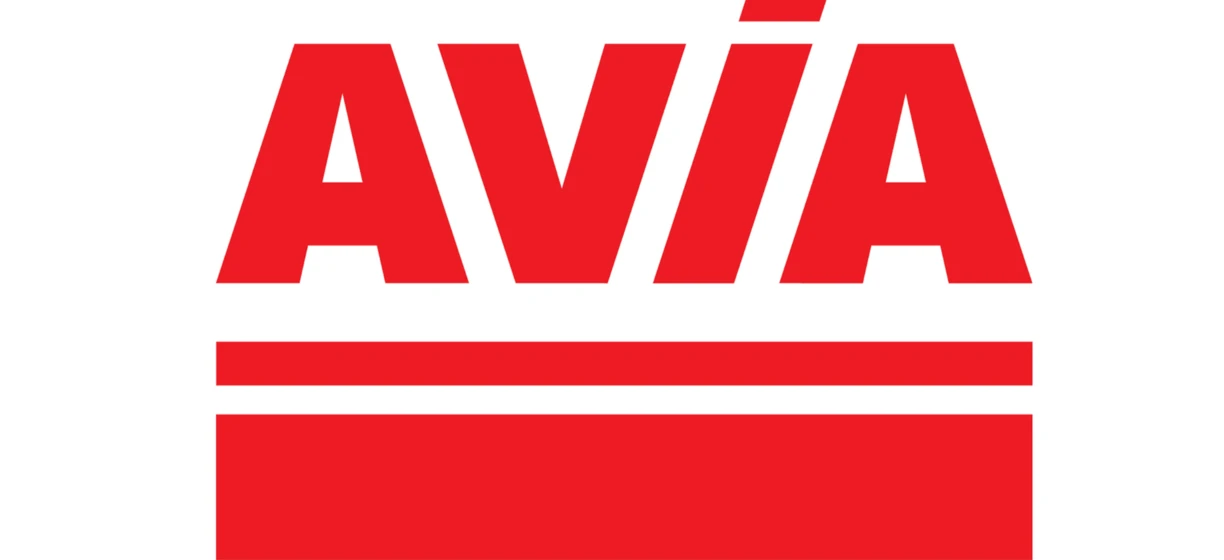 Logo drużyny SD Eibar we współpracy z AVİA zostało wyświetlone w ramach kampanii reklamowej, prezentując współpracę między dwiema markami.