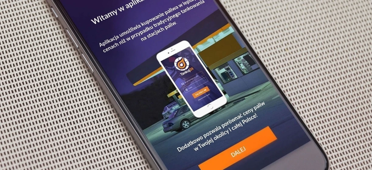 Witaj w aplikacji Tankuj24! Aplikacja pozwala Ci kupować paliwo po lepszych cenach niż w tradycyjnych stacjach paliw. Dodatkowo, pozwala porównywać ceny paliwa w Twojej okolicy i w całej Polsce. Tankuj24: ZALOGUJ SIĘ, Porównaj ceny paliwa, KUP TERAZ!