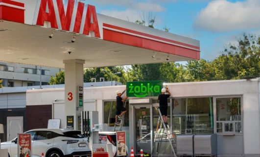 Sklepy Żabka na stacjach paliw AVIA 