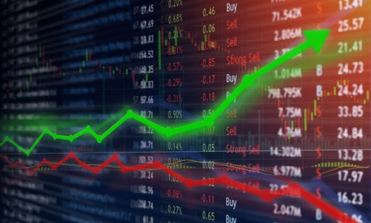 Diagram przedstawiający różne liczby i procenty, takie jak 0,05, 20,20% oraz 11,525M. Słowa kluczowe obejmują Kup, Sprzedaj, Mocna sprzedaż oraz różne wartości liczbowe.
