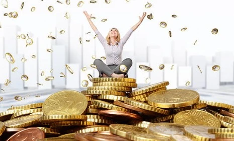 Sterta banknotów dolarowych reprezentująca bogactwo i szczęście. Oszczędzanie pieniędzy i właściwe zarządzanie nimi są kluczem do sukcesu finansowego.