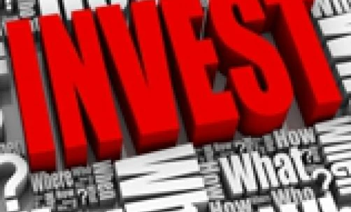 Abstrakcyjny obraz reprezentujący projektowanie graficzne z hebrajskim tekstem i kształtami geometrycznymi. Kreatywne, nowoczesne i wizualnie atrakcyjne elementy projektowe.